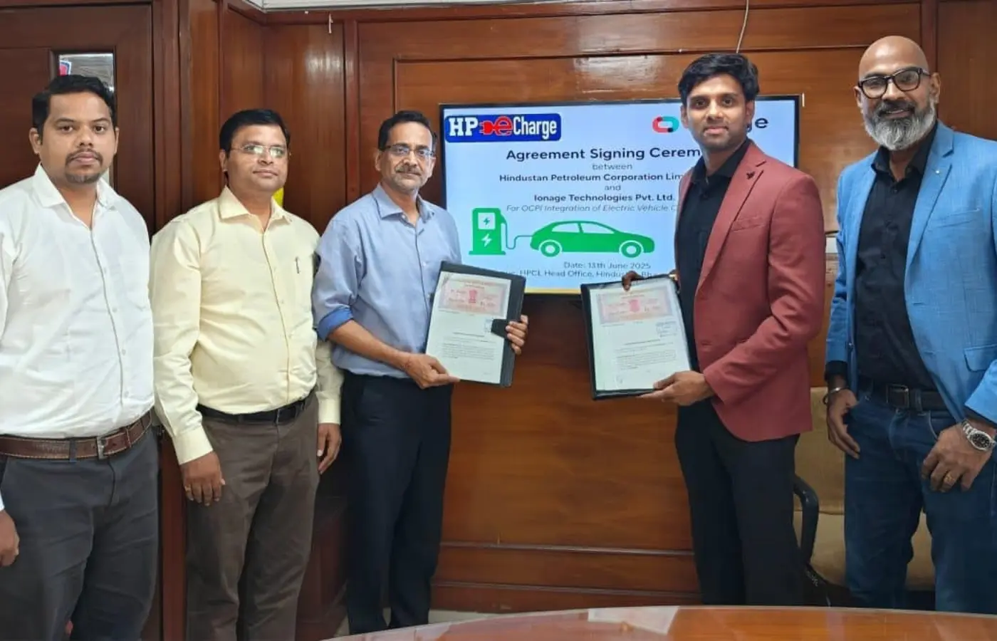 Pulse Energy collaborates with HPCL to incorporate 5,000 EV chargers. Featured Image